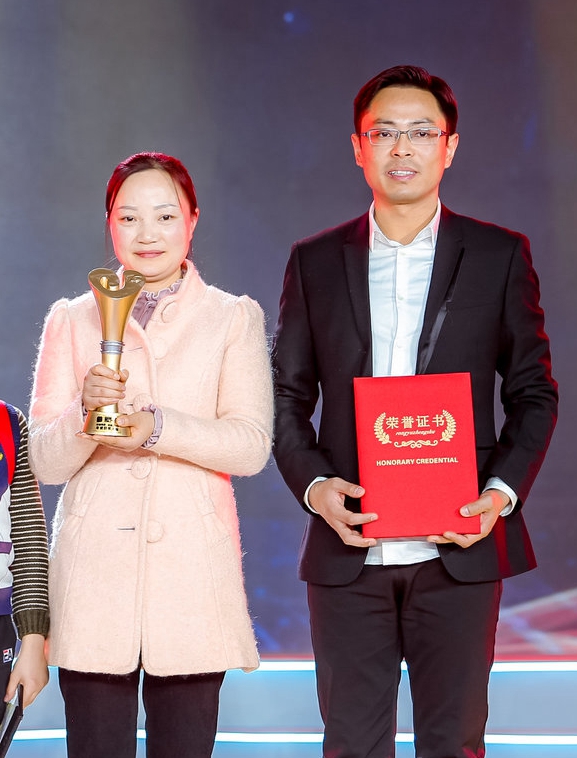 &ldquo;支教夫妻&rdquo; 湯恒躍、吳玲