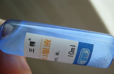 三精口服液深陷“異物門(mén)”