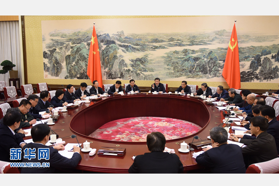 12月28日至29日，中共中央政治局召開專題民主生活會，對照檢查踐行&ldquo;三嚴三實&rdquo;情況，討論研究加強黨風廉政建設措施。中共中央總書記習近平主持會議并發表重要講話。新華社記者 李學仁 攝 