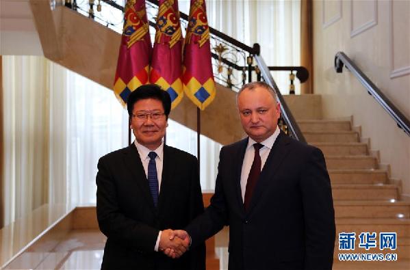 （XHDW）（1）摩爾多瓦總統多東、總理菲利普會見張春賢