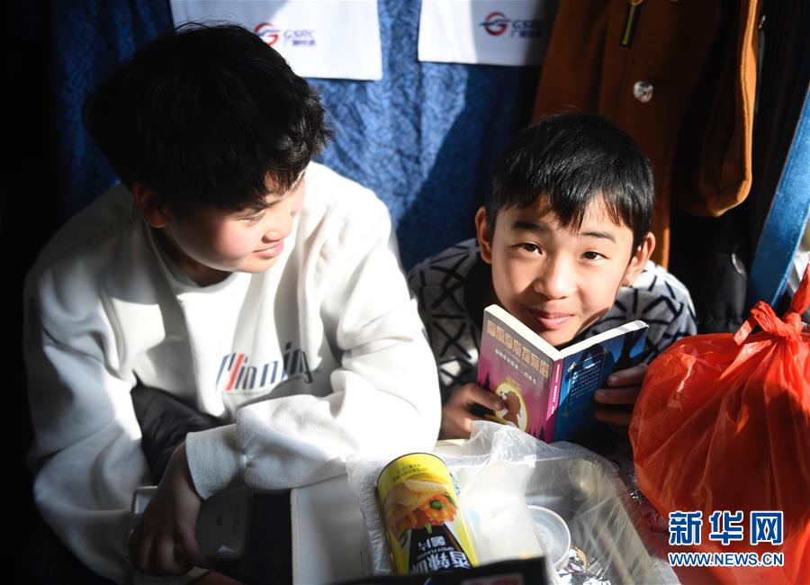 （關注春運）（9）春運中的&ldquo;萌寶寶&rdquo;