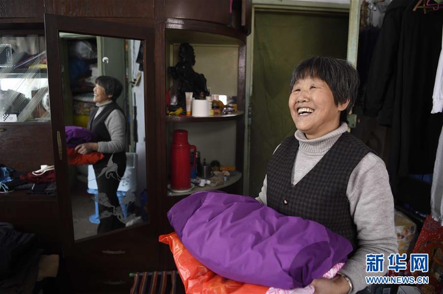 （新華全媒頭條）（2）天南地北歡樂&ldquo;中國年&rdquo;&mdash;&mdash;新華社記者除夕走筆