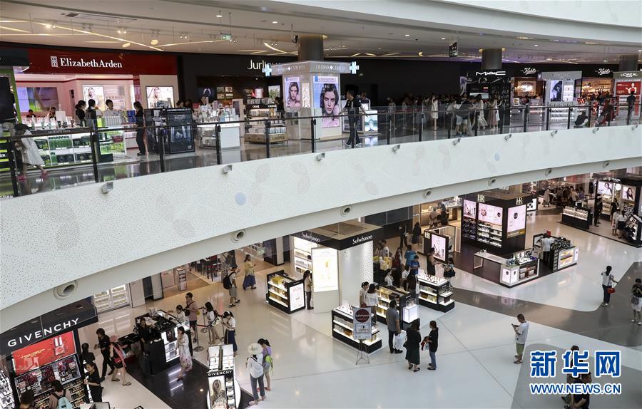 （新華全媒頭條&middot;潮起海之南&middot;圖文互動）（11）春潮拍岸千帆進&mdash;&mdash;海南特區改革開放30年紀實