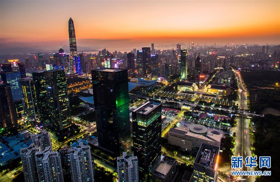 （新華全媒頭條&middot;壯闊東方潮　奮進新時代&mdash;&mdash;慶祝改革開放40年&middot;圖文互動）（13）從追趕時代到引領時代&mdash;&mdash;從深圳發展奇跡看中國改革開放40年 