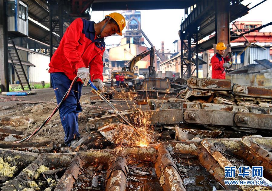 （新華全媒頭條&middot;圖文互動(dòng)）（1）攻堅(jiān)，為了美麗中國(guó)&mdash;&mdash;黨的十八大以來(lái)污染防治紀(jì)實(shí)