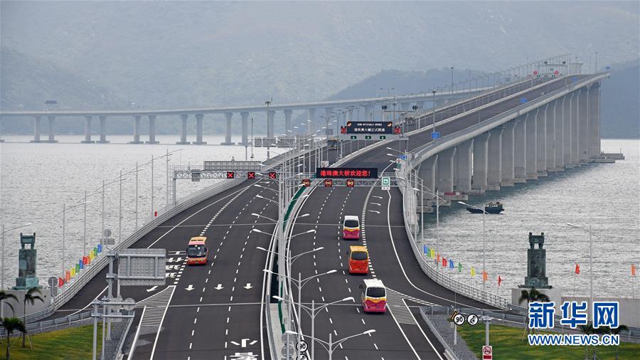 （新華全媒頭條&middot;迎接兩會特別報(bào)道&middot;圖文互動(dòng)）（14）會當(dāng)水擊三千里&mdash;&mdash;全國兩會前夕看中國信心