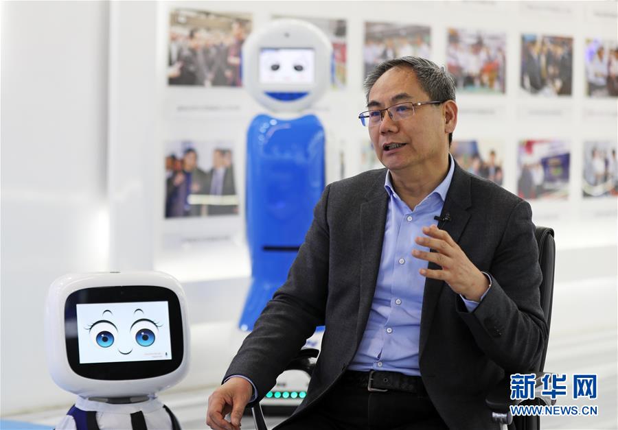 （愛國情 奮斗者&middot;圖文互動）（2）青春，就是用來奮斗的&mdash;&mdash;記沈陽新松機器人自動化股份有限公司創始人兼總裁曲道奎