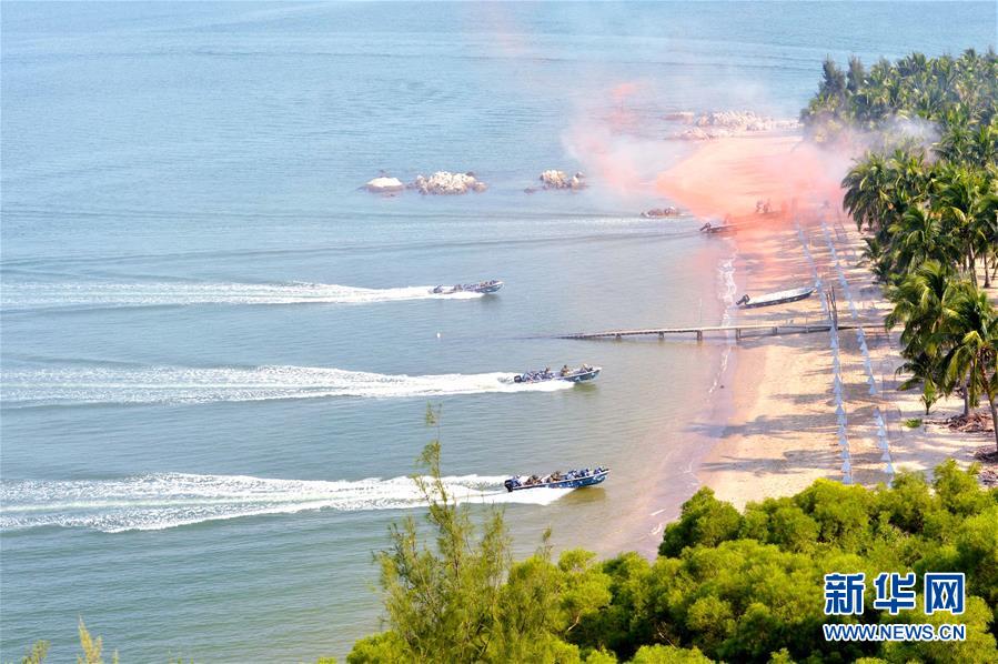 （人民海軍70年&middot;新華全媒頭條&middot;圖文互動）（9）向著深藍出發&mdash;&mdash;獻給人民海軍成立70周年