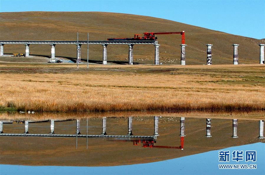 （新華全媒頭條&middot;壯麗70年&middot;奮斗新時(shí)代&middot;圖文互動(dòng)）（10）開拓雪域高原的夢想之路&mdash;&mdash;來自青藏鐵路的蹲點(diǎn)報(bào)告