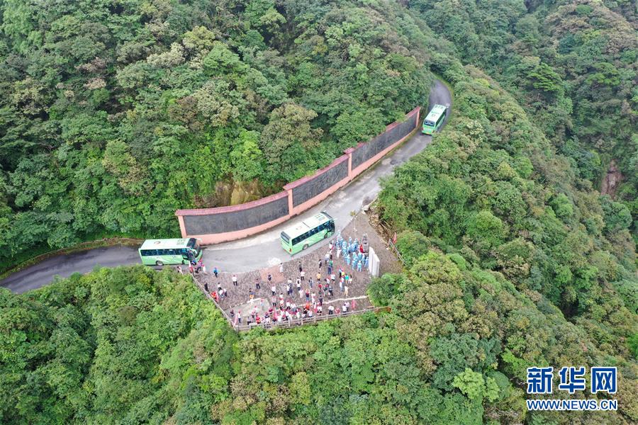 （壯麗70年&middot;奮斗新時(shí)代&mdash;&mdash;記者再走長征路&middot;圖文互動(dòng)）（2）沒有紅軍逾越不了的山河