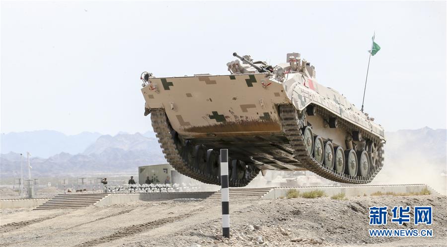 （圖文互動）（1）&ldquo;國際軍事比賽-2019&rdquo;：中國參賽隊刷新&ldquo;蘇沃洛夫突擊&rdquo;步戰(zhàn)車組單車賽紀錄