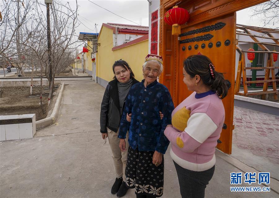 （壯麗70年&middot;奮斗新時代&mdash;&mdash;共和國發展成就巡禮&middot;圖文互動）（2）旭日映天山　邊疆展新顏&mdash;&mdash;新中國成立70年新疆改革發展巡禮