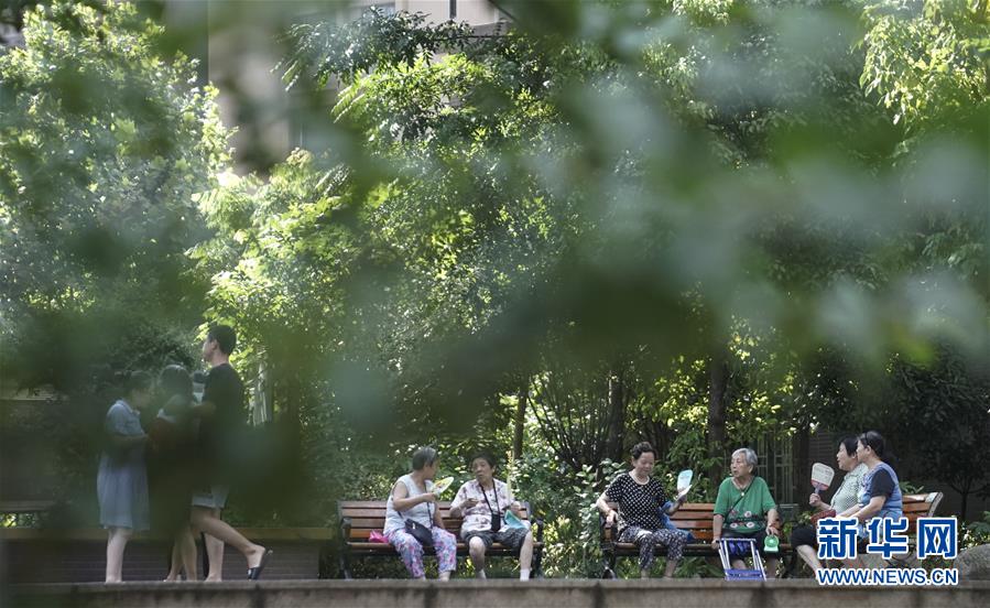 （習近平的民生關切事&middot;圖文互動）（6）為了夢圓安居，創造幸福生活&mdash;&mdash;習近平總書記牽掛的民生事之&ldquo;住有所居&rdquo;篇