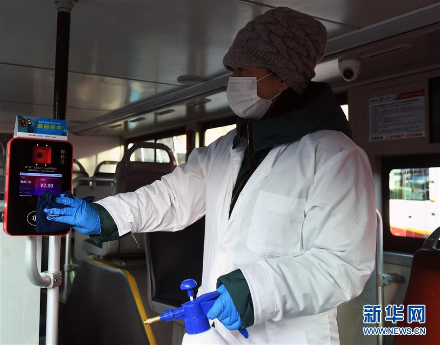 （聚焦疫情防控&middot;圖文互動）（4）北京節后首個工作日：交通秩序井然 市場供應穩定