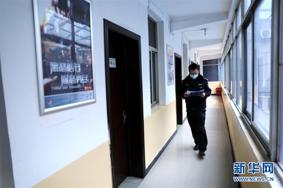 （聚焦疫情防控&middot;圖文互動）（1）&ldquo;戰疫&rdquo;時期&ldquo;雙一線&rdquo;夫妻的愛情：一手平安 一手健康