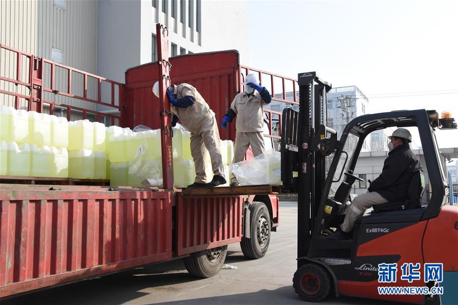 （圖文互動）（2）爭分奪秒，為了那千公里之外的馳援&mdash;&mdash;急需防疫物資天津復工復產(chǎn)一線見聞