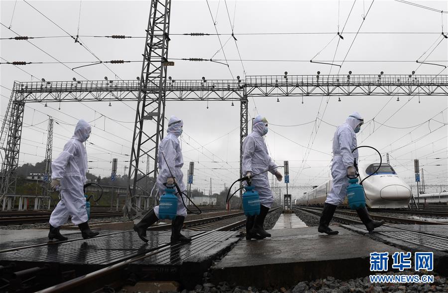 （新華全媒頭條&middot;圖文互動）（4）以法治為綱 聚保障之力&mdash;&mdash;在法治軌道上推進疫情防控紀實