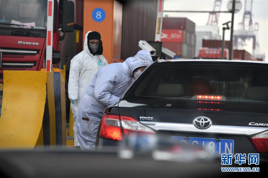 （圖文互動）（3）海港轉(zhuǎn)運(yùn)不停歇　整體運(yùn)能待釋放&mdash;&mdash;沿海主要港口生產(chǎn)見聞