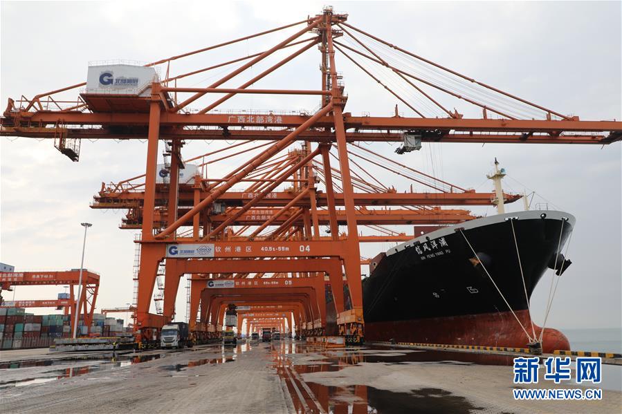 （圖文互動）（3）抓好防疫保暢，還管司機吃飯&mdash;&mdash;廣西欽州保稅港區服務企業復工見聞