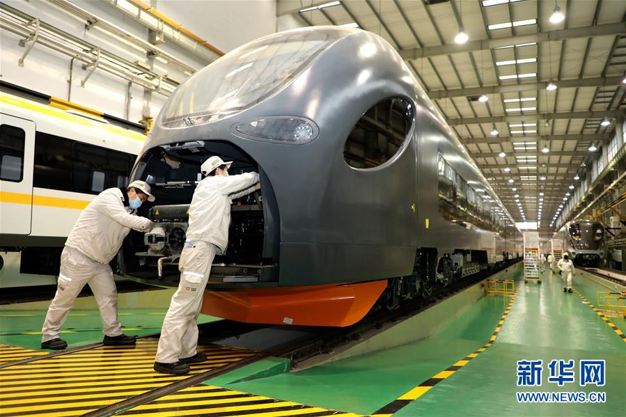 （圖文互動）（6）吃粉擼串，商圈&ldquo;打卡&rdquo;，動車出廠&mdash;&mdash;湖南&ldquo;標簽&rdquo;復(fù)蘇記