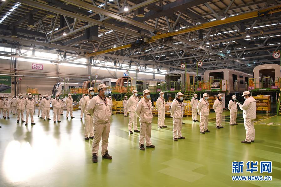 （圖文互動）（7）吃粉擼串，商圈&ldquo;打卡&rdquo;，動車出廠&mdash;&mdash;湖南&ldquo;標簽&rdquo;復(fù)蘇記