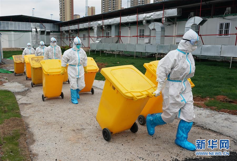 （新華全媒頭條&middot;圖文互動）（8）致敬&ldquo;沉默的英雄&rdquo;&mdash;&mdash;記武漢火神山雷神山醫(yī)院的建設者