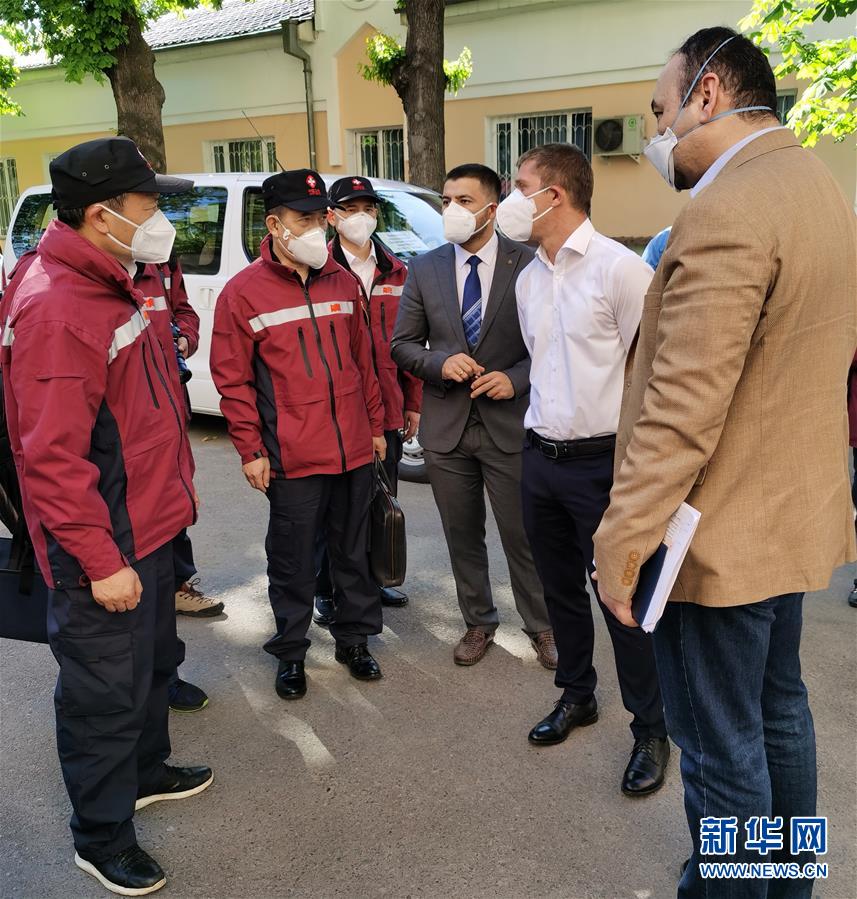 （國際疫情&middot;圖文互動）（3）特寫：中國女婿&ldquo;逆行&rdquo;協助抗疫