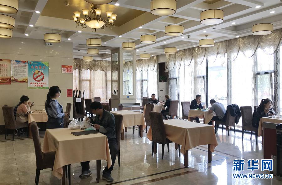 （聚焦復工復產&middot;圖文互動）（1）春暖花開迎客來&mdash;&mdash;天津餐飲業回暖一線直擊