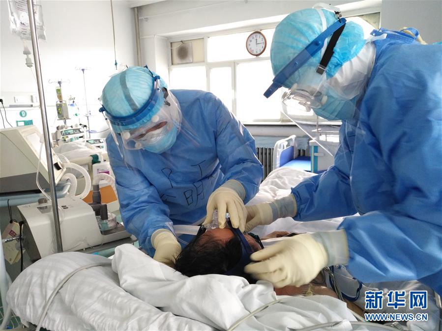 （在習(xí)近平新時(shí)代中國(guó)特色社會(huì)主義思想指引下&mdash;&mdash;新時(shí)代新作為新篇章&middot;習(xí)近平總書記關(guān)切事&middot;圖文互動(dòng)）祛疫未竟 征衣不解&mdash;&mdash;綏芬河小城的抗疫故事