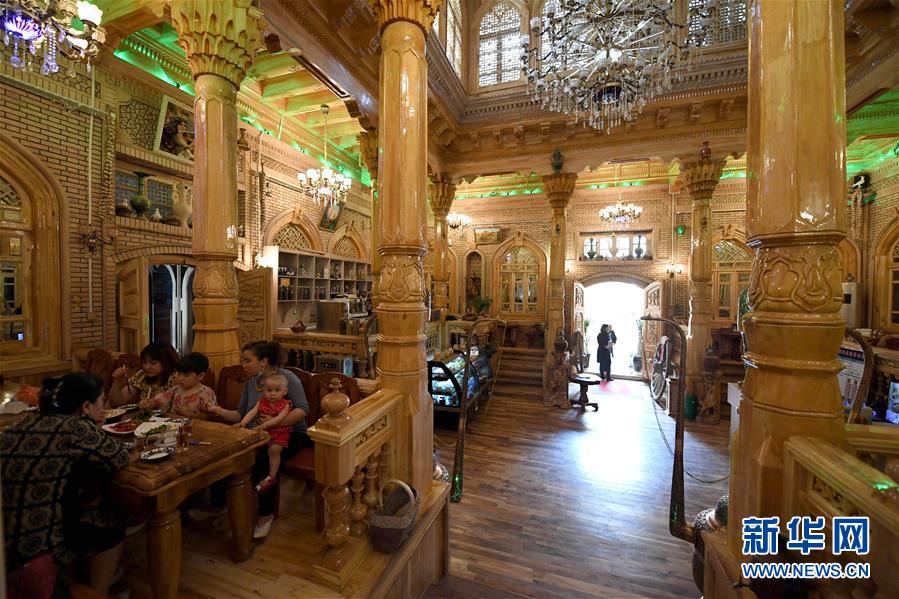 （決戰決勝脫貧攻堅&middot;聚焦&ldquo;三區三州&rdquo;&middot;圖文互動）（5）&ldquo;古老&rdquo;和田展現新時尚