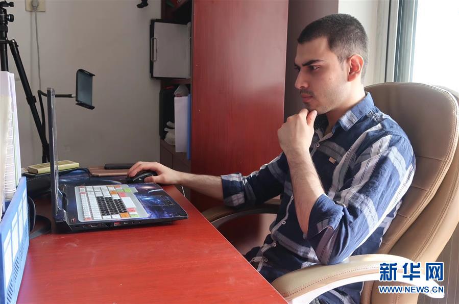 （抗疫中的真善美&middot;圖文互動）（1）阿富汗留學生沙溢：我理解了制度優勢的含義