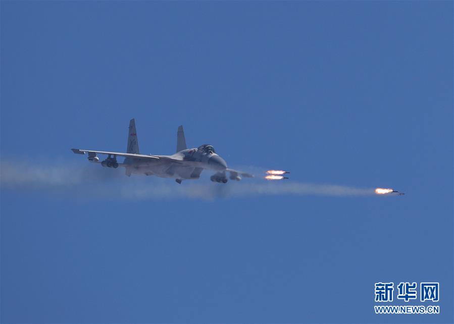 （在習近平強軍思想指引下&middot;我們在戰位報告&middot;圖文互動）（4）奮飛在新時代的海天&mdash;&mdash;海軍某艦載航空兵部隊備戰打仗記事