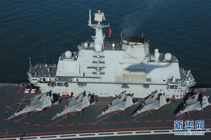 （在習近平強軍思想指引下&middot;我們在戰位報告&middot;圖文互動）（8）奮飛在新時代的海天&mdash;&mdash;海軍某艦載航空兵部隊備戰打仗記事