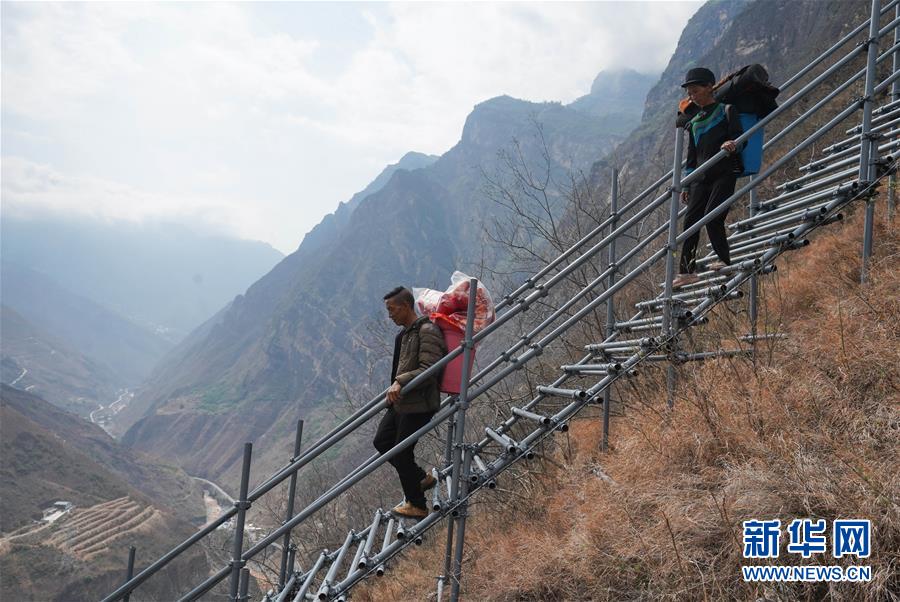 （新華全媒頭條&middot;決戰(zhàn)決勝脫貧攻堅&middot;督戰(zhàn)未摘帽貧困縣&middot;圖文互動）（2）不獲全勝，決不收兵&mdash;&mdash;全國52個掛牌督戰(zhàn)貧困縣脫貧攻堅紀(jì)實