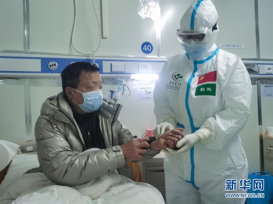 （抗疫一線醫(yī)務人員英雄群體&middot;圖文互動）（2）合力護航生命之舟&mdash;&mdash;遼寧、上海、廣東等醫(yī)療隊聯(lián)手決戰(zhàn)雷神山