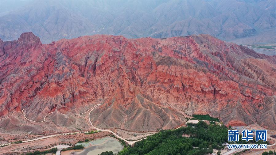 （新華全媒頭條&middot;走向我們的小康生活&middot;決戰(zhàn)決勝脫貧攻堅&middot;圖文互動）（7）高原上綻放的光芒&mdash;&mdash;來自青海攻克深度貧困堡壘的故事