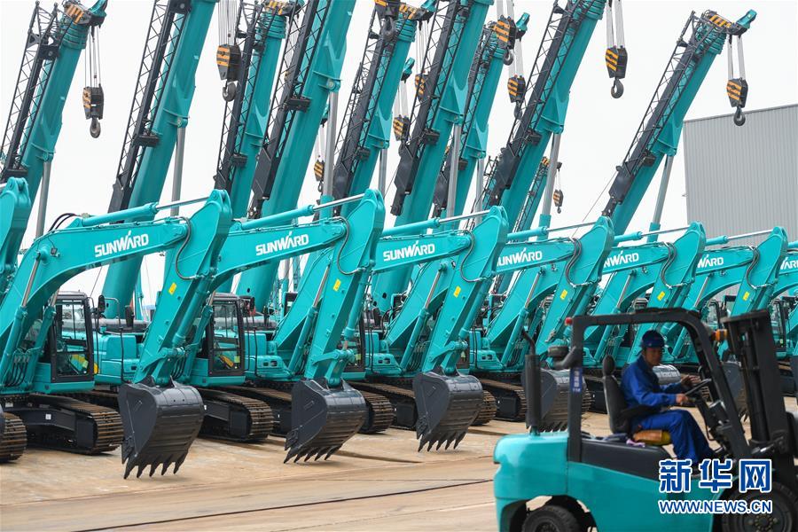 （落實&ldquo;六穩&rdquo;&ldquo;六保&rdquo;企業見聞&middot;圖文互動）（3）&ldquo;智慧工廠&rdquo;引領&ldquo;生產節拍&rdquo;&mdash;&mdash;走進山河智能一探究竟