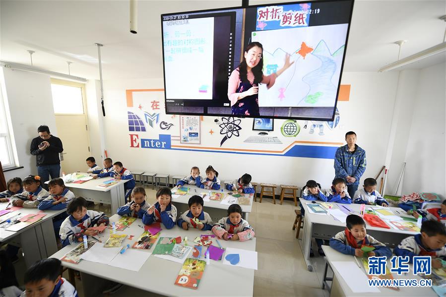 （新華全媒頭條&middot;百萬大移民&middot;圖文互動）（11）從大山深處到大河之畔&mdash;&mdash;寧夏持續移民百萬&ldquo;拔窮根&rdquo;啟示