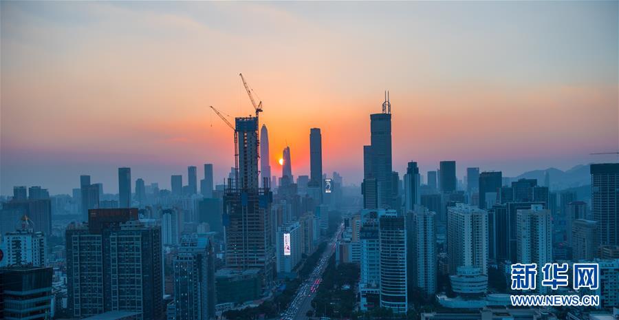 （在習(xí)近平新時(shí)代中國特色社會(huì)主義思想指引下&mdash;&mdash;新時(shí)代新作為新篇章&middot;習(xí)近平總書記關(guān)切事&middot;圖文互動(dòng)）（11）我家大門常打開&mdash;&mdash;經(jīng)濟(jì)特區(qū)全方位對外開放故事