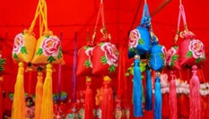 甘肅慶陽(yáng)端午延續(xù)民俗 香包薈萃&ldquo;飄香十里&rdquo;