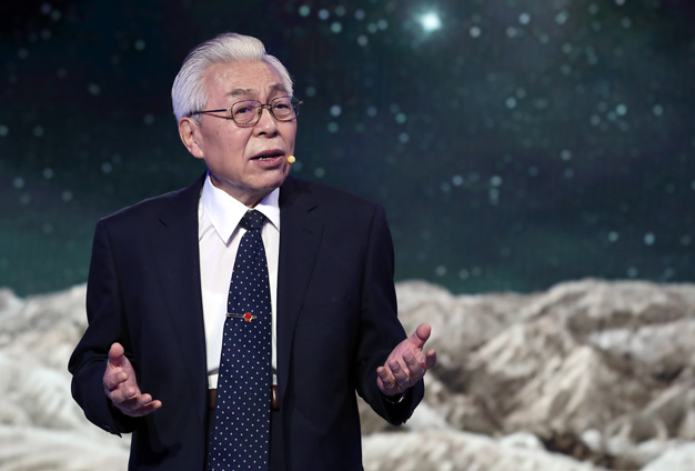 雖然已經(jīng)84歲了，但我還會(huì)加倍努力。