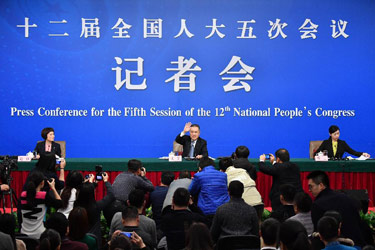 國(guó)家工商總局局長(zhǎng)張茅就&ldquo;深化商事制度改革&rdquo;答記者問