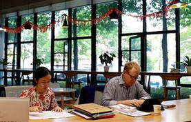 中國成就，世界矚目&mdash;&mdash;來自基層蹲點現場的報道