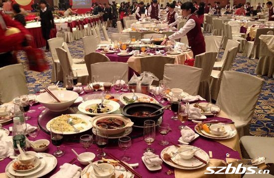 嚴(yán)格監(jiān)督，剎住浪費(fèi)歪風(fēng)