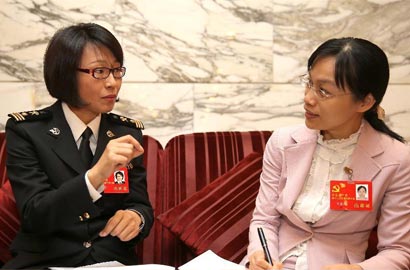 用行動擦亮海關關徽&mdash;&mdash;楊杰