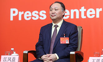 南昌大學(xué)黨委常委、副校長(zhǎng)江風(fēng)益