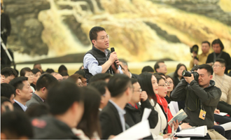 香港文匯報、大公報記者提問