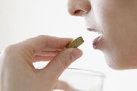 【健康解碼】說(shuō)明書(shū)上這么多副作用 這藥我還吃不吃？