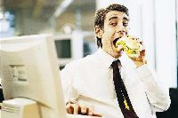 【健康解碼】職場(chǎng)&ldquo;過(guò)勞肥&rdquo;，你中招了嗎？