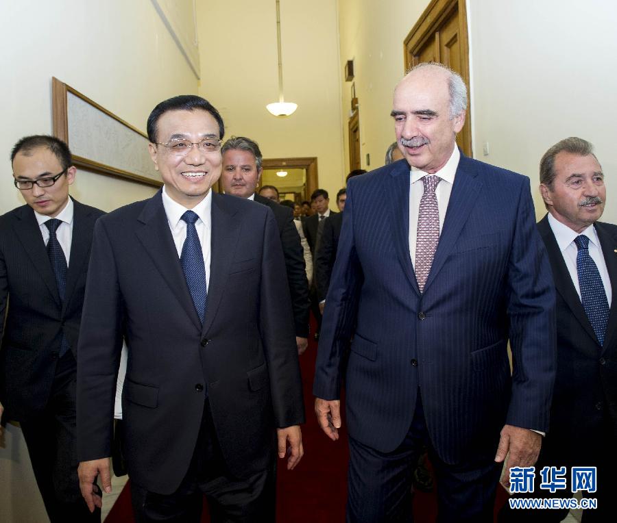 6月19日，國(guó)務(wù)院總理李克強(qiáng)在希臘議會(huì)大廈會(huì)見希臘議長(zhǎng)米馬拉基斯。新華社記者 王曄 攝
